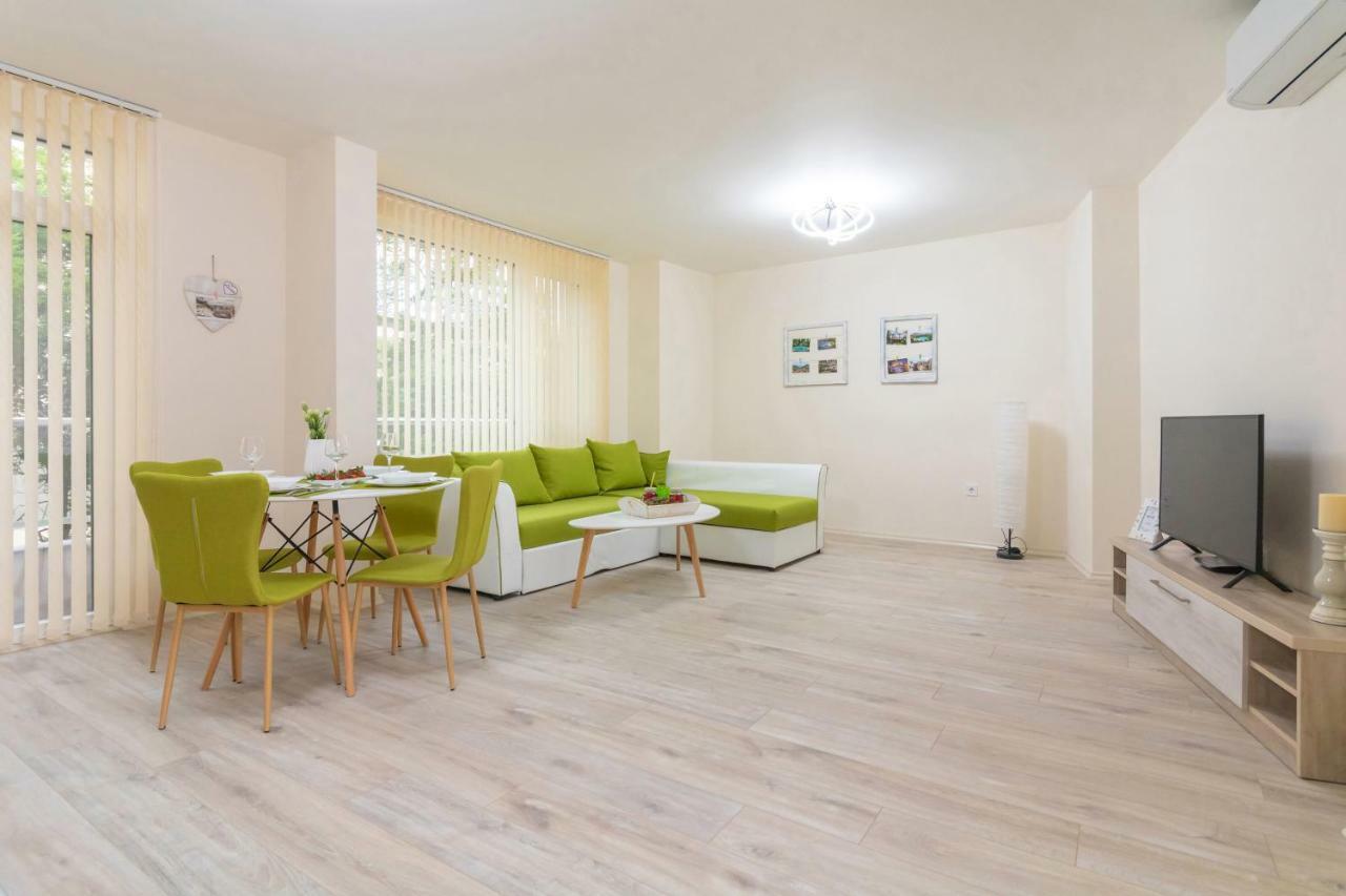 Domus Apartments Grand بلوفديف المظهر الخارجي الصورة