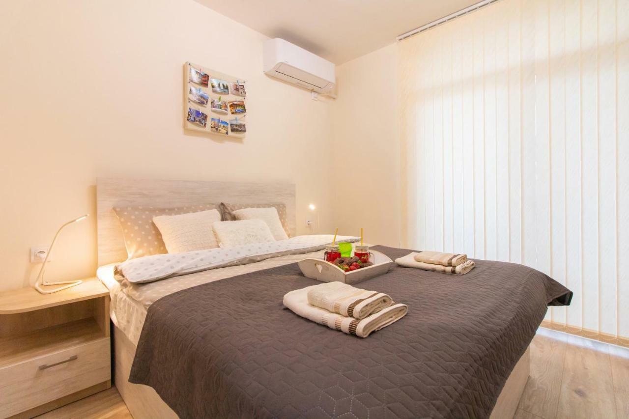Domus Apartments Grand بلوفديف المظهر الخارجي الصورة